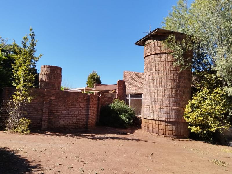 To Let 5 Bedroom Property for Rent in Kuruman Northern Cape
